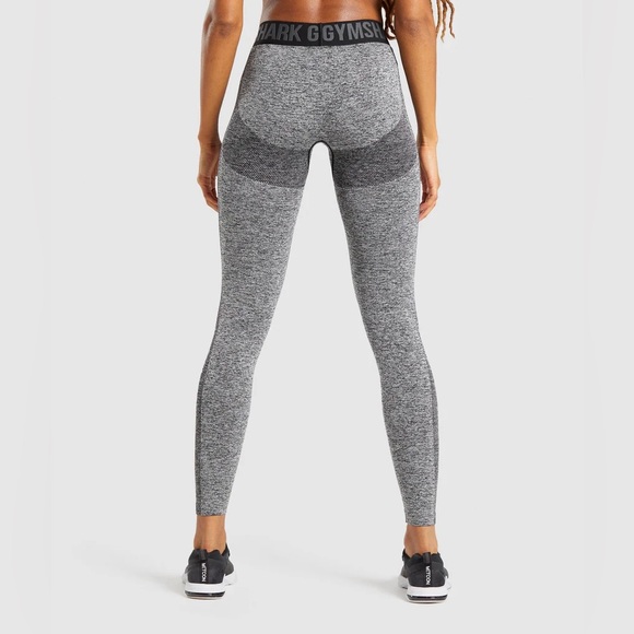 GYMSHARK FLEW LOW RISE LEGGINGS - Picture 3 of 6